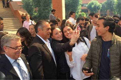 June 7 2018 EUM20180607POL12 JPG CITY OF MEXICO ElectionElecciones Bronco The independent candidate for the Presidency Jaime Rodriguez Calderon The Bronco met Thursday with students of the Universidad Iberoamericana in its campaign activities June 7, 2018 Photo Agency EL UNIVERSALAlberto MoralesRCC  - ZUMAu78_ 20180607_zaf_u78_560 Copyright: xElxUniversalx