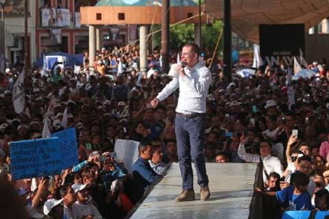 June 7 2018 EUM20180607POL17 JPG HUIXQUILUCÃ N Mex ElectionElecciones AMLO June 7, 2018 The candidate for the Presidency for the coalition Por Mexico to the Frente Ricardo Anaya during the act of bell before supporters in the municipal esplanade of Huixquilucan in the State of Mexico on Thursday June 7, 2018 Photo Agency EL UNIVERSALAriel OjedaRCC  - ZUMAu78_ 20180607_zaf_u78_570 Copyright: xElxUniversalx