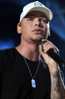 June 7, 2018 - Nashville, Tennessee, U.S. - 07 June 2018 - Nashville, Tennessee - Kane Brown. 2018 CMA Music Festival Nightly Concert held at Nissan Stadium. Photo Credit: AdMedia Nashville U.S. - ZUMAa123 20180607_zaa_a123_308 Copyright: xDara-MichellexFarrx