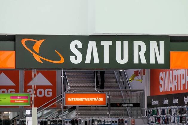 Logo of Saturn on the facade of a branch Theme picture Symbol picture Saturn 07 06 18 Solingen NRW Germany Copyright: xcdnx