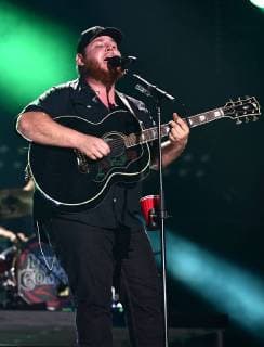 June 8, 2018 - Nashville, Tennessee, U.S. - 08 June 2018 - Nashville, Tennessee - Luke Combs. 2018 CMA Fest Nightly Concert held at Nissan Stadium. Photo Credit: AdMedia Nashville U.S. - ZUMAa123 20180608_zaa_a123_452 Copyright: xLauraxFarrx