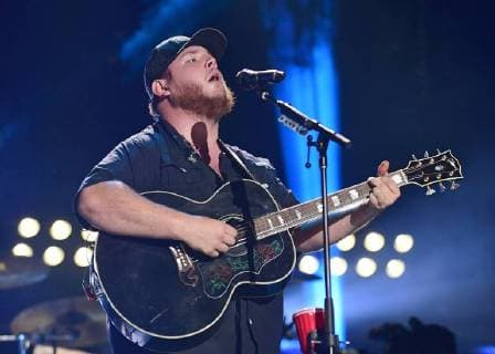 June 8, 2018 - Nashville, Tennessee, U.S. - 08 June 2018 - Nashville, Tennessee - Luke Combs. 2018 CMA Fest Nightly Concert held at Nissan Stadium. Photo Credit: AdMedia Nashville U.S. - ZUMAa123 20180608_zaa_a123_467 Copyright: xLauraxFarrx