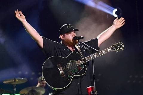 June 8, 2018 - Nashville, Tennessee, U.S. - 08 June 2018 - Nashville, Tennessee - Luke Combs. 2018 CMA Fest Nightly Concert held at Nissan Stadium. Photo Credit: AdMedia Nashville U.S. - ZUMAa123 20180608_zaa_a123_484 Copyright: xLauraxFarrx