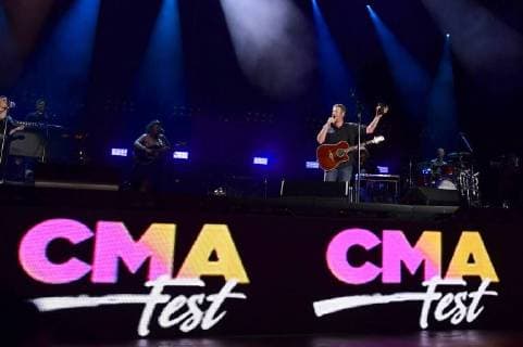June 8, 2018 - Nashville, Tennessee, U.S. - 08 June 2018 - Nashville, Tennessee - Blake Shelton. 2018 CMA Fest Nightly Concert held at Nissan Stadium. Photo Credit: AdMedia Nashville U.S. - ZUMAa123 20180608_zaa_a123_515 Copyright: xLauraxFarrx