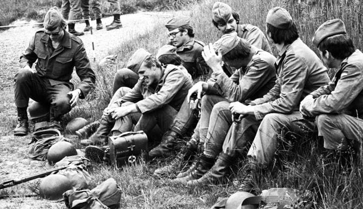 Alltag der Rekruten 1976 DEU, Deutschland, Hemer: Alltag der Rekruten der Bundeswehr in einer Kaserne am 26.05.1976 in Hemer. DEU, Germany, Hemer: Everyday life of the recruits of the Bundeswehr in a barracks on 26.05.1976 in Hemer. NRW