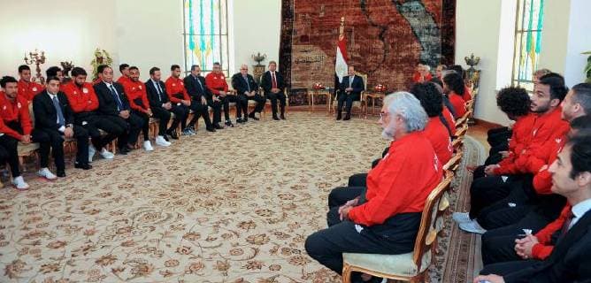 June 9, 2018 - Cairo, Cairo, Egypt - Egyptian President Abdel Fattah al-Sisi meets with Egypt s national football team before travelling to Russia to attend World Cup at the Ittihadiya presidential palace in Cairo, Egypt, June 9, 2018 Cairo Egypt - ZUMAap3_ 20180609_zaf_ap3_096 Copyright: xEgyptianxPresidentxOfficex