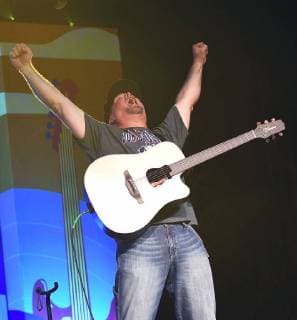 June 9, 2018 - Nashville, Tennessee, U.S. - 09 June 2018 - Nashville, Tennessee - Garth Brooks. 2018 CMA Fest Infinity Fan Fair X held at Music City Center. Photo Credit: AdMedia Nashville U.S. - ZUMAa123 20180609_zaa_a123_052 Copyright: xLauraxFarrx