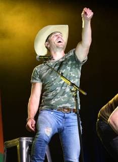 June 9, 2018 - Nashville, Tennessee, U.S. - 09 June 2018 - Nashville, Tennessee - Dustin Lynch. 2018 CMA Fest Infinity Fan Fair X held at Music City Center. Photo Credit: AdMedia Nashville U.S. - ZUMAa123 20180609_zaa_a123_063 Copyright: xLauraxFarrx