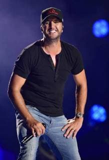 June 10, 2018 - Nashville, Tennessee, U.S. - 10 June 2018 - Nashville, Tennessee - Luke Bryan. 2018 CMA Music Fest Nightly Concert held at Nissan Stadium. Photo Credit: AdMedia Nashville U.S. - ZUMAa123 20180610_zaa_a123_275 Copyright: xLauraxFarrx
