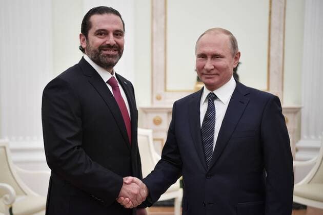 News Bilder des Tages MOSCOW, RUSSIA - JUNE 13, 2018: Lebanon s Prime Minister Saad Hariri (L) and Russia s President Vladimir Putin shake hands during a meeting at Moscow s Kremlin. Alexei Nikolsky Russian Presidential Press and Information Office TASS  TS083E56