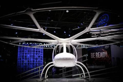 News Themen der Woche KW24 News Bilder des Tages Germany: CeBIT 2018 opened in Hanover Volocopter presents the first manned, fully electric and safe VTOL in the world at CeBIT (a German acronym for Centrum für Büroautomation, Informationstechnologie und Telekommunikation, Center for Office Automation, Information Technology and Telecommunication ), the largest international computer expo, held annually on the Hanover fairground, Germany. It is considered a barometer of current trends and a measure of the state of the art in information technology. Hanover Germany CeBIT  LauraxChiesa