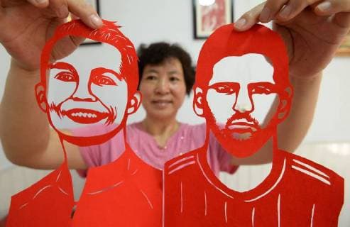 Paper-cutting of football stars mark World Cup 2018 The folk artist Feng Shiping makes paper-cutting works of football stars including Lionel Messi, Neymar da Silva Santos Junior, Thomas Muller, Luis Suarez and Cristiano Ronaldo in Handan, north China s Hebei Province, marking the upcoming World Cup 2018. CHINA OUT Handan Handan China  HaoxQunying