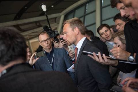 Politics Bundestag Christian Lindner Party and parliamentary group leader of the Free Democrats FDP speaks to journalists after the meeting of the German Bundestag was interrupted at the request of the CDU CSU faction The reason for the interruption is the dispute within the Union on dealing with refugees 14 6 2018 Berlin