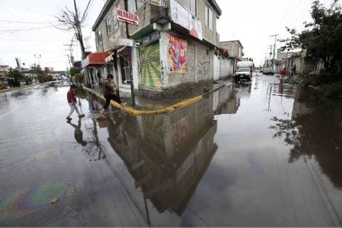 June 14, 2018 - EUM20180614NAC11.JPG.SAN MATEO ATENCO, Mex.- Rains Lluvias-Edomex.- Aspecto de los encharcamientos que ha dejado las intensas lluvias que se han registrado en el Estado de Mexico, el jueves 14 de junio de 2018. Foto: Agencia EL UNIVERSAL RCC.  - ZUMAu78_ 20180614_zaf_u78_589 Copyright: xJorgexAlvaradox