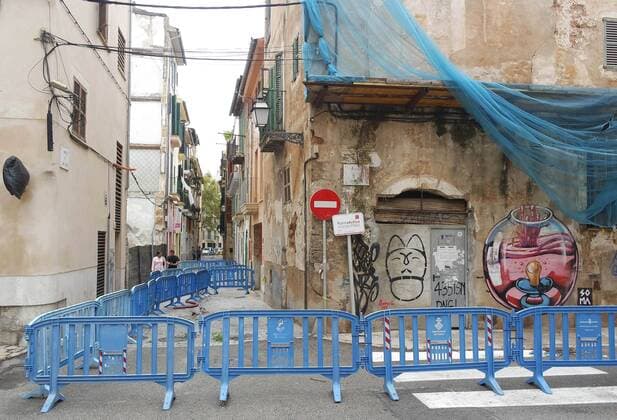 Palma de Mallorca Spain Dilapidated houses are graffiti-stained in Palma on 19 10 2017