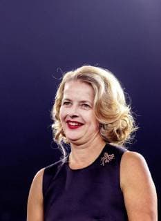 16-06-2018 Amsterdam Princess Mabel receiving the AmsterdamDiner Award for AIDS control during the Amsterdamdiner 2018, a charity event to raise money fort he Aids foundation, at the AFAS Live in Amsterdam.  Copyright: xPPEx