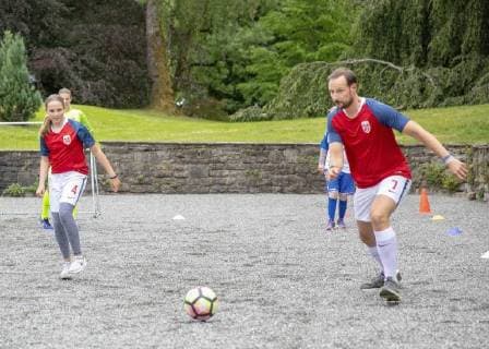 Entertainment Bilder des Tages 18-06-2018 Norway Prince Haakon and Princess Mette Marit and Princess Ingrid Alexandra and Prince Sverre Magnus during the friendship football match between Team Skaugum and Nordstrand Allsport at Skaugum Stadium.  Copyright: xPPEx