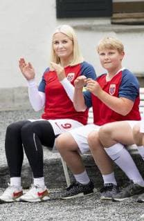 18-06-2018 Norway Prince Haakon and Princess Mette Marit and Princess Ingrid Alexandra and Prince Sverre Magnus during the friendship football match between Team Skaugum and Nordstrand Allsport at Skaugum Stadium.  Copyright: xPPEx