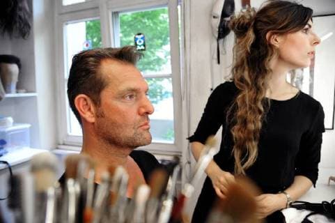 The music video shoot of singer Detlef Malinkewitz on Monday 18 06 2018 at the Staatstheater in Saarbrücken In the picture singer Detlef Malinkewitz is made up by make up artist Miriam Regitz for the video shoot bub