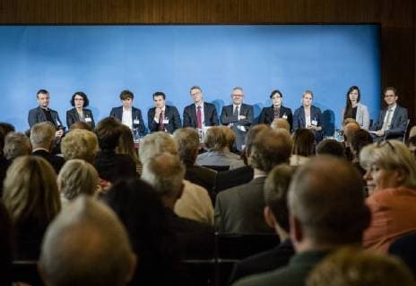 Keeper of the Order Authors of the book Book presentation at the Federal Ministry of the Interior The bookkeeper Keeper of Order The interior ministries in Bonn and East Berlin after National Socialism were developed by a group of researchers