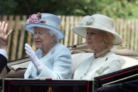 Her Majesty The Queen is pictured in blue as she arrives with Princess Alexandra on day 2 of Royal Ascot 2018 at Ascot Racecourse in Berkshire, England. JUNE 20th 2018  MTXx182296