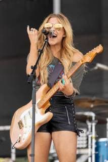 June 20, 2018 - Oshkosh, Wisconsin, U.S - Musician LINDSAY ELL during Country USA Music Festival at Ford Festival Park in Oshkosh, Wisconsin Oshkosh U.S. - ZUMAs135 20180620_zap_s135_505 Copyright: xDanielxDeSloverx