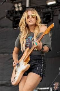 June 20, 2018 - Oshkosh, Wisconsin, U.S - Musician LINDSAY ELL during Country USA Music Festival at Ford Festival Park in Oshkosh, Wisconsin Oshkosh U.S. - ZUMAs135 20180620_zap_s135_506 Copyright: xDanielxDeSloverx