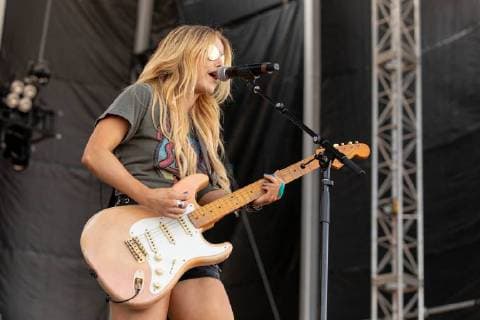 June 20, 2018 - Oshkosh, Wisconsin, U.S - Musician LINDSAY ELL during Country USA Music Festival at Ford Festival Park in Oshkosh, Wisconsin Oshkosh U.S. - ZUMAs135 20180620_zap_s135_509 Copyright: xDanielxDeSloverx