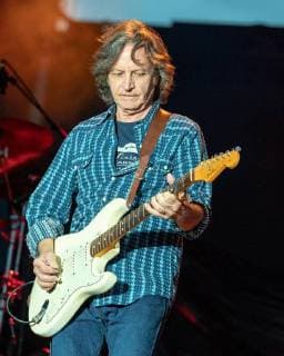 June 21, 2018 - Oshkosh, Wisconsin, U.S - JEFF HANNA of The Nitty Gritty Dirt Band during Country USA Music Festival at Ford Festival Park in Oshkosh, Wisconsin Oshkosh U.S. - ZUMAs135 20180621_zap_s135_524 Copyright: xDanielxDeSloverx