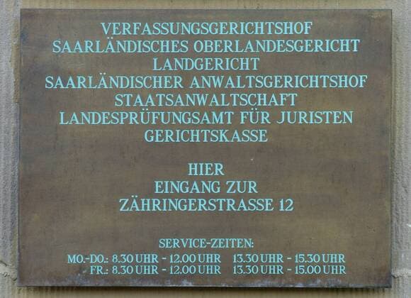 Das Landgericht in Saarbrücken am Mittwoch (02.07.2008). *** The district court in Saarbrücken on Wednesday 02 07 2008
