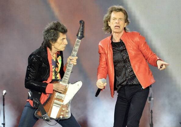 Entertainment Themen der Woche KW25 Entertainment Bilder des Tages 22.06.2018, xlakx, Musik, Rolling Stones Berlin 2018, emspor, v.l. Die Rolling Stones mit ihrem Gitarrist Ron Wood und Saenger Mick Jagger geben am 22.06.2018 ein Konzert im Olympiastadion Berlin. Musik, Rolling Stones Berlin 2018 *** 22 06 2018 xlakx Music Rolling Stones Berlin 2018 emspor v l The Rolling Stones with their guitarist Ron Wood and singer Mick Jagger give a concert on 22 06 2018 in the Olympic Stadium Berlin Music Rolling Stones Berlin 2018