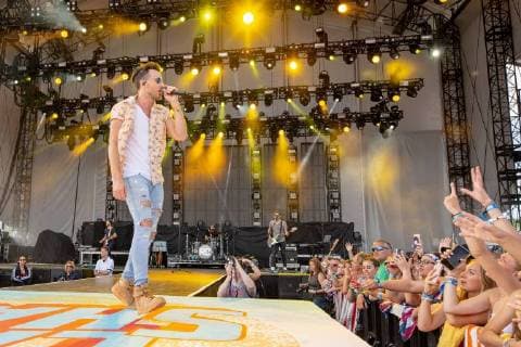 June 24, 2018 - Chicago, Illinois, U.S - Country musician RUSSELL DICKERSON during Country LakeShake Music Festival at Huntington Bank Pavilion at Northerly Island in Chicago, Illinois Chicago U.S. - ZUMAs135 20180624_zap_s135_535 Copyright: xDanielxDeSloverx
