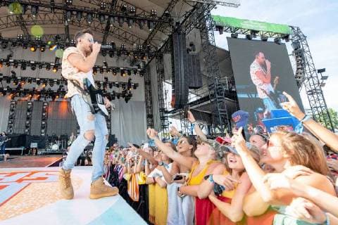 June 24, 2018 - Chicago, Illinois, U.S - Country musician RUSSELL DICKERSON during Country LakeShake Music Festival at Huntington Bank Pavilion at Northerly Island in Chicago, Illinois Chicago U.S. - ZUMAs135 20180624_zap_s135_528 Copyright: xDanielxDeSloverx