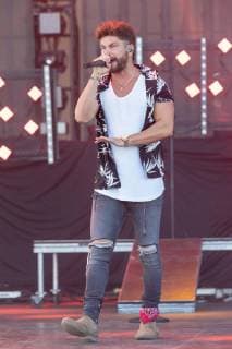 June 24, 2018 - Chicago, Illinois, U.S - CHRIS LANE during Country LakeShake Music Festival at Huntington Bank Pavilion at Northerly Island in Chicago, Illinois Chicago U.S. - ZUMAs135 20180624_zap_s135_518 Copyright: xDanielxDeSloverx