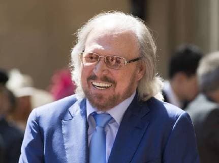 . 26 06 2018. London, United Kingdom. Singer and songwriter Barry Gibb, after being Knighted by the Prince of Wales at an investiture ceremony at Buckingham Palace in London.  xPoolx xi-Imagesx IIM-18059-0017