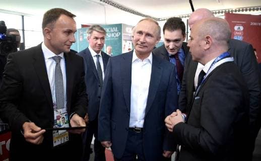 June 28, 2018. - Russia, Moscow. - Russian President Vladimir Putin visits the themed 2018 FIFA World Cup Football Park on Red Square. KremlinxPool 