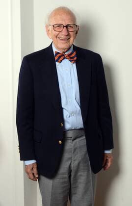 Eric Richard Kandel, amerikanischer Neurowissenschaftler österreichischer Herkunft. Er wurde im Jahr 2000 mit dem Nobelpreis für Physiologie oder Medizin ausgezeichnet. Berlin Berlin Deutschland *** Eric Richard Kandel American neuroscientist of Austrian origin He was awarded the Nobel Prize for Physiology or Medicine in 2000 Berlin Berlin Germany Copyright: xMikexWolffx