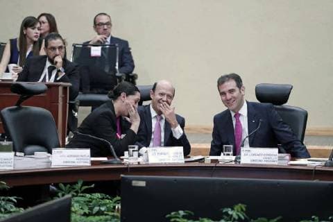 July 1, 2018 - EUM20180701POL30.JPG .CIUDAD DE MEXICO. ElectionsElecciones-INE.- Sesion extraordinaria que se lleva a cabo en las instalaciones del Instituto Nacional Electoral, en el marco del proceso electoral de este domingo 1 de julio de 2018. En la imagen los consejeros Adriana Favela y Enrique Andrade, junto a Lorenzo Cordova, consejero presidente del INE. Foto: Agencia EL UNIVERSALAlejandra LeyvaEELG  - ZUMAu78_ 20180701_zaf_u78_039 Copyright: xElxUniversalx