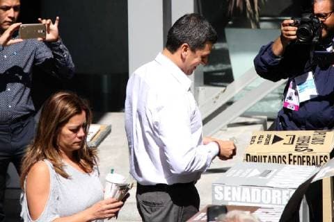 July 1, 2018 - EUM20180701POL34.JPG .CIUDAD DE MEXICO. ElectionsElecciones-2018.- Hector Marcos Diaz Santana, titular de la Fiscalia Especializada para la Atencion de Delitos Electorales (FEPADE), emite su voto al sur de la capital del pais. Foto: Agencia EL UNIVERSALCarlos MejiaEELG  - ZUMAu78_ 20180701_zaf_u78_042 Copyright: xElxUniversalx