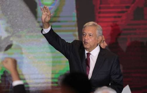 The leftist leader Andres Manuel Lopez Obrador, from Movimiento Regeneracion Nacional (Morena), greets supporters at the Hilton Hotel, located in the historic center of Mexico City, Mexico, 01 July 2018. Obrador declared his victory as president of Mexico today and thanked his opponents for recognizing his electoral triumph. Lopez Obrador declares his victory as president of Mexico !ACHTUNG: NUR REDAKTIONELLE NUTZUNG!  Copyright: xMARIOxGUZMANx MEX170 20180702-636661125094150335
