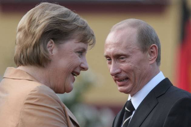 G-8 Gipfel in Heiligendamm, Russlands Präsident Vladimir Putin, Bundeskanzlerin Angela Merkel, *** G 8 summit in Heiligendamm Russian President Vladimir Putin Chancellor Angela Merkel