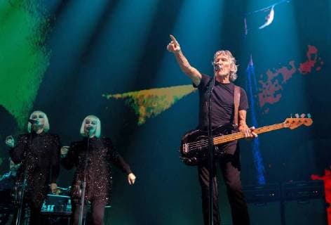 Entertainment Themen der Woche KW26 Entertainment-Bilder des Tages July 2, 2018 - Pink Floyd legend Roger Wates , Live At Liverpool Echo Arena, UK as part of his Us + Them Tour performing songs from Pink Floyd s The Dark Side of The Moon , The Wall , Wish You Were Here and Animals , as well as songs from Waters best-selling album Is This the Life We Really Want? - ZUMAp211 20180702_zap_p211_002 Copyright: xAndyxVonxPipx