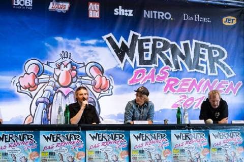 Entertainment Themen der Woche KW26 Entertainment-Bilder der Tages Holger Hübner, Bastian Ohrtmann, Carsten Kock;Pressekonferenz zu Werner - Das Rennen 2018 auf dem Flughafen Hartenholm, *** Holger Hübner Bastian Ohrtmann Carsten Kock Werners Press Conference The 2018 race at Hartenholm Airport