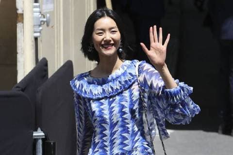 Liu Wen CELEBRITES : Chanel Haute Couture - Paris - 03 07 2018 GwendolineLeGoff Panoramic 