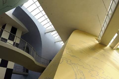Architektur von Christian de Portzamparc ATTENTION EDITORS: EVERY REPRODUCTION OF BUILDING HAS TO BE ACCOMPANIED BY COPYRIGHT ATELIER DE PORTZAMPARC 2009 - LOUVAIN-LA-NEUVE, BELGIUM: Illustration picture of inside the new Musee Herge, that is inaugurated today, in Louvain-La-Neuve, Monday 25 May 2009. The museum, housed in a building designed by French architect Christian de Portzamparc, is dedicated to Belgian famous cartoon artist, Herge (Georges Remi), the creator of Tintin, Bobby and many other cartoon characters, known all over the world. DIRKxWAEM  x13961495x
