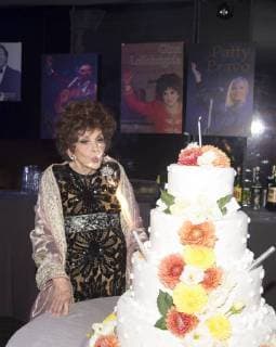 Entertainment Themen der Woche KW26 Entertainment Bilder des Tages Rome, Birthday by Adriano Aragozzini and Gina Lollobrigida. In the picture: Gina Lollobrigida *** *** ***  Copyright: xRomax xIPAx xRomax