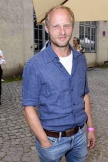 Florian Brückner beim FFF Empfang 2018 im Rahmen des 36. Filmfests München 2018 auf der Praterinsel. München, 05.07.2018 *** Florian Brückner at the FFF reception in 2018 as part of the 36 Filmfest München 2018 on the Prater Island Munich 05 07 2018 Foto:xP.xSchönbergerx xFuturexImage