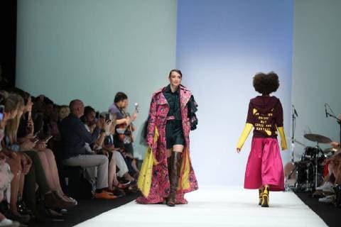 Berlin: Fashion Awards by ACTE Berlin: The photo shows models on the catwalk with the collection spring summer 2019 of the designer Sanna Schubert Berlin Berlin-Mitte Germany  SimonexKuhlmey