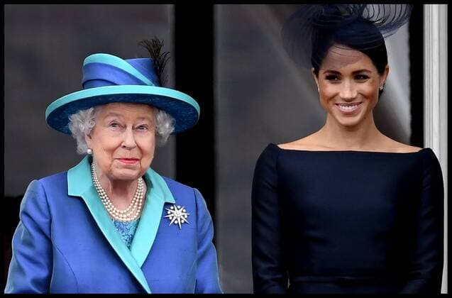 Entertainment Themen der Woche Entertainment-Bilder des Tages . 10 07 2018. London, United Kingdom. 100th Anniversary of the Royal Air Force. Hm The Queen with Duchess of Sussex on the balcony of Buckingham Palace to Mark 100 years of the RAF  xAndrewxParsonsx xi-Imagesx IIM-18165-0138