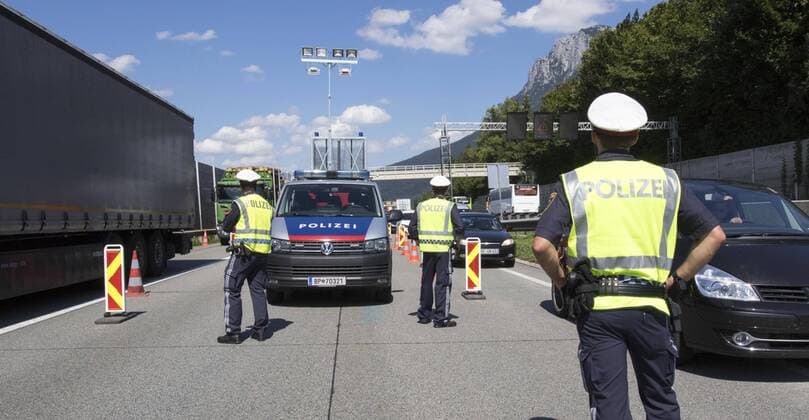 AUT 2018 07 11 FEATURE POLICE BORDER CONTROLS OF THE OESTERREICH POLICE IN THE FRAMEWORK OF THE EU MINISTER OF THE MINISTRY MEETING IN INNSBRUCK